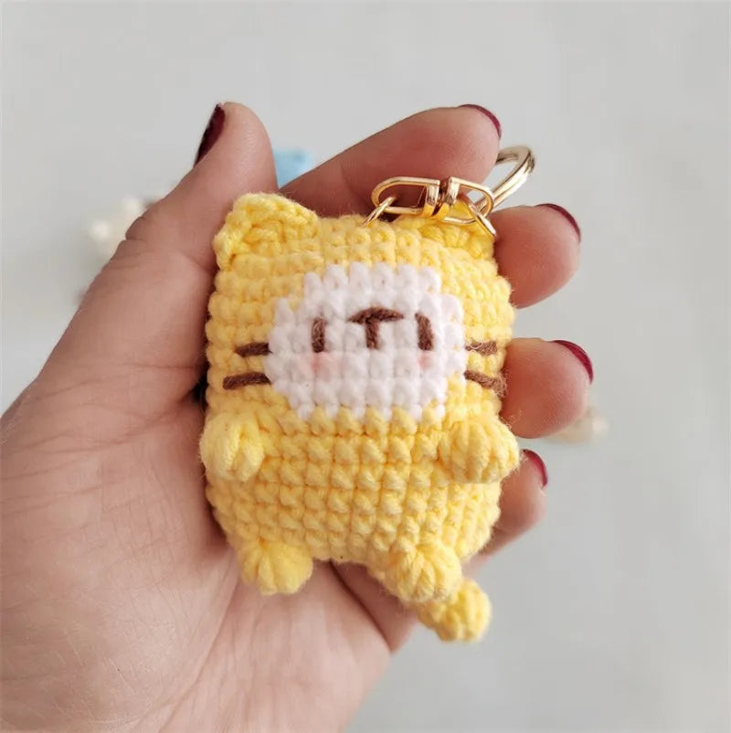 Cute Lucky Cat Doll Crochet Keyrings Handmake Kawaii Kitten Knitted Keyrings For Bag Pendant Crochet Kitten Keychain Wholesale